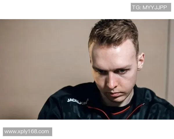 CSGO赛事热议WE战队意识争议引发玩家热烈讨论与反思