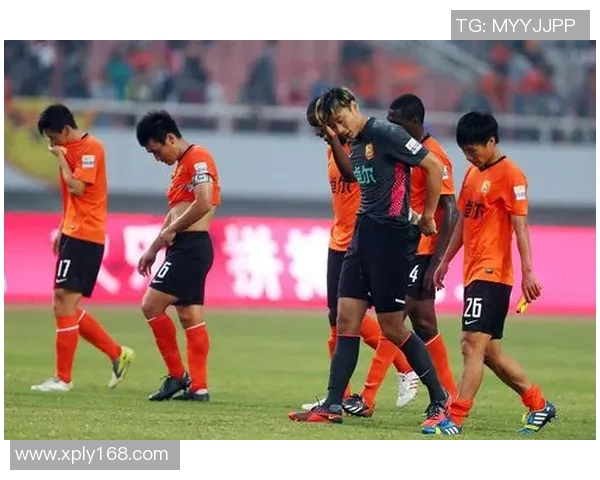 武汉足球队与南京足球队速度较量的赛后分析与反思